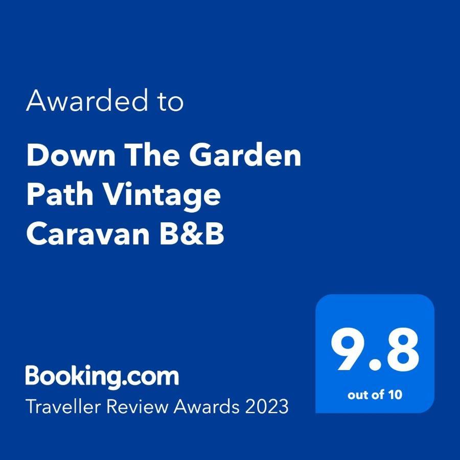Down The Garden Path Vintage Caravan B&B , Dartmoor นิวตันแอบบ็อต ภายนอก รูปภาพ